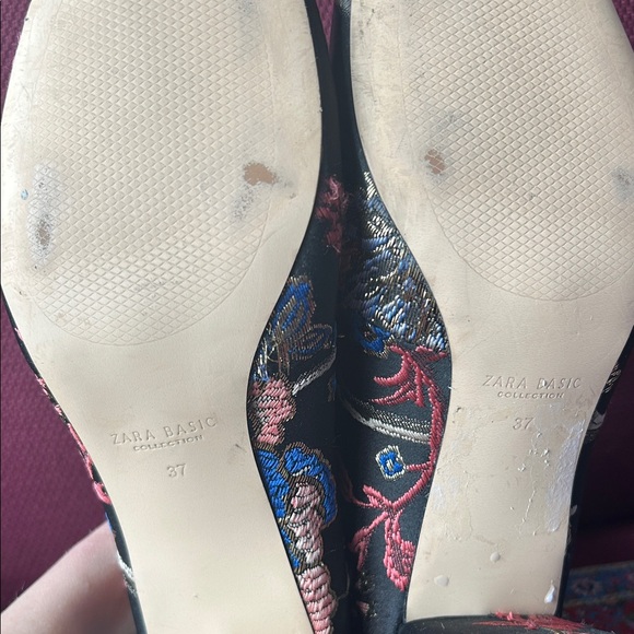 ZARA Basic Brocade Floral Ankle Boots – EU 37 – floral emrboidered booties - Picture 5 of 9